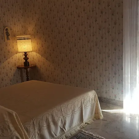 Pollicino Мессина